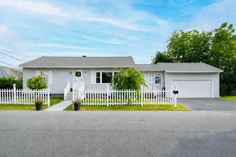 5 Meriline Ave, Methuen, MA 01844