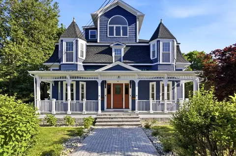 10 Washington Park #1RIGHT, Newton, MA 02460