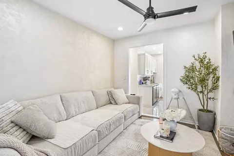 29 Harvey St, Everett, MA 02149 photo 8