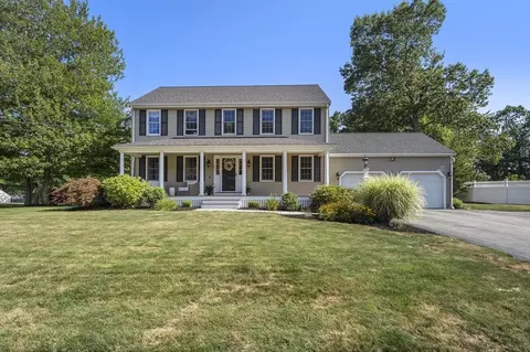 26 Crabtree Ln, Abington, MA 02351