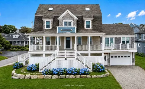 33 Oceanside Dr, Scituate, MA 02066