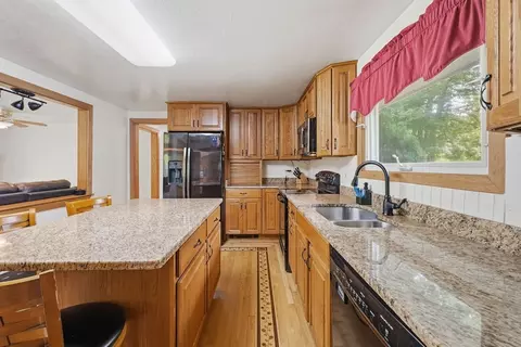 126 Putnam Hill Rd, Sutton, MA 01590 photo 6