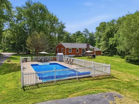 126 Putnam Hill Rd, Sutton, MA 01590 photo 25