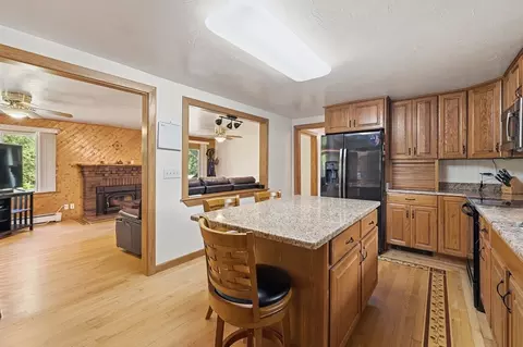 126 Putnam Hill Rd, Sutton, MA 01590 photo 3