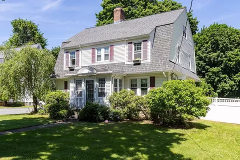 30 Central St, West Boylston, MA 01583