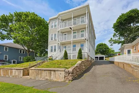 184 Ocean Ave W #1, Salem, MA 01970