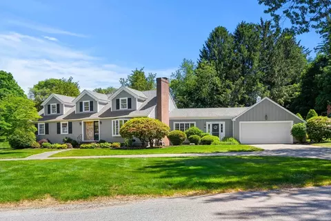 1 Burnham Rd, Wenham, MA 01984