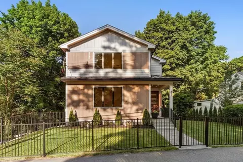 863 Main St, Reading, MA 01867 photo 3