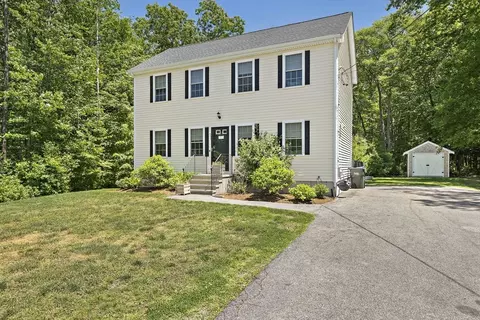354 Sycamore St, Holbrook, MA 02343