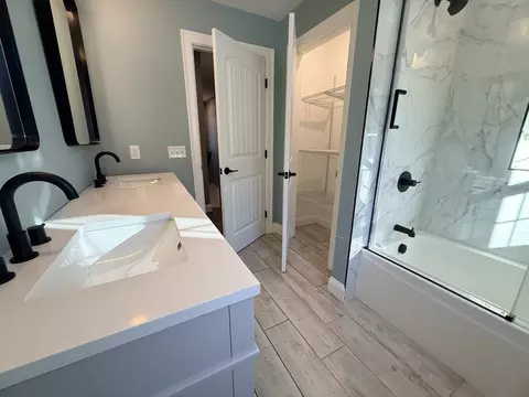 Bath - 24 Cooper Rd, Webster, MA 01570 photo 5 of 5