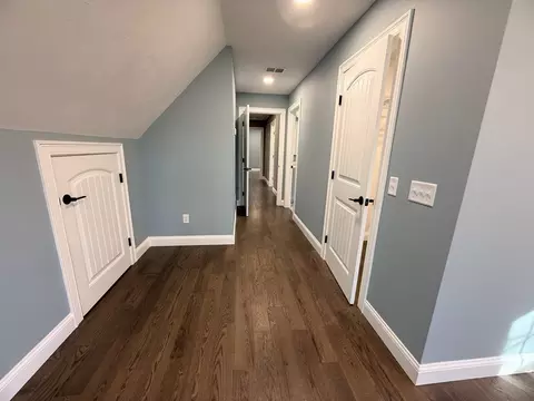 Entry Way - 24 Cooper Rd, Webster, MA 01570 photo 9 of 10