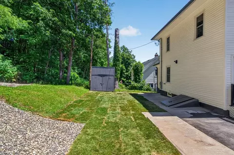 Exterior - 26 Rob Roy Rd, Worcester, MA 01602 photo 3 of 6