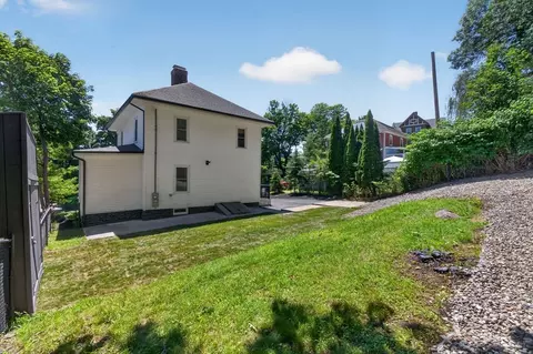 Exterior - 26 Rob Roy Rd, Worcester, MA 01602 photo 4 of 6