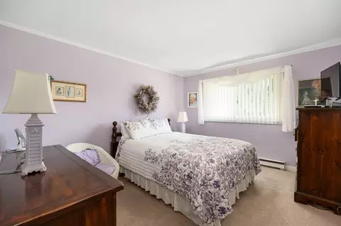 Bedroom - 18 Traverse St, Gloucester, MA 01930 photo 1 of 5