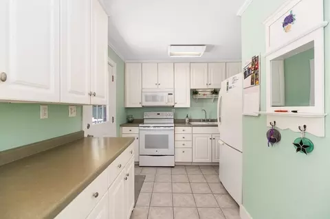 Kitchen - 18 Traverse St, Gloucester, MA 01930 photo 1 of 3