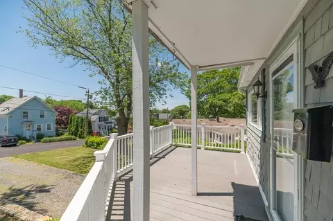 Exterior - 18 Traverse St, Gloucester, MA 01930 photo 5 of 14