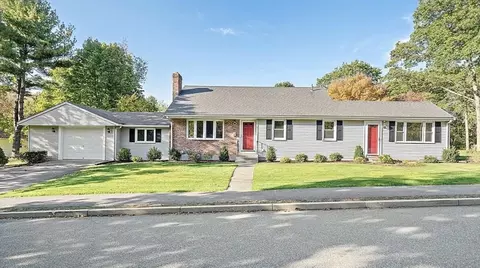 5 Cameo Rd, Braintree, MA 02184
