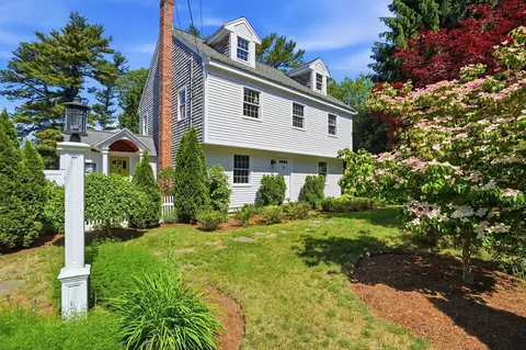 26 Acorn St, Duxbury, MA 02332