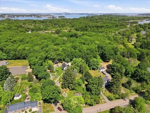 View/Area - 108 Kilby St, Hingham, MA 02043 photo 2 of 2
