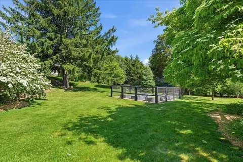Exterior - 108 Kilby St, Hingham, MA 02043 photo 11 of 13