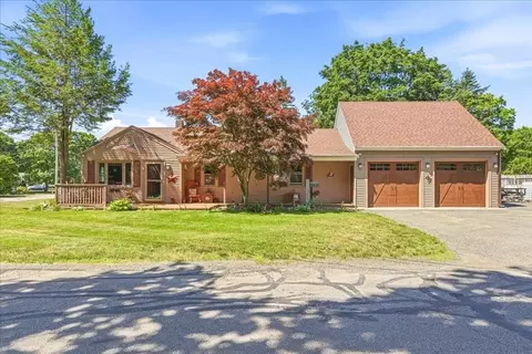 179 Rowayne Park, Bridgewater, MA 02324
