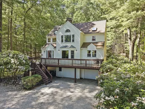 61 Grove St, Marshfield, MA 02050