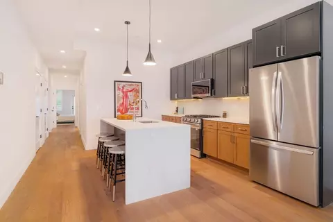 231 Everett St #101, Boston, MA 02128