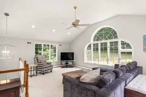 Living - 4 Pentucket Ln, Danvers, MA 01923 photo 1 of 5
