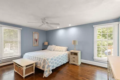 Bedroom - 4 Pentucket Ln, Danvers, MA 01923 photo 3 of 5
