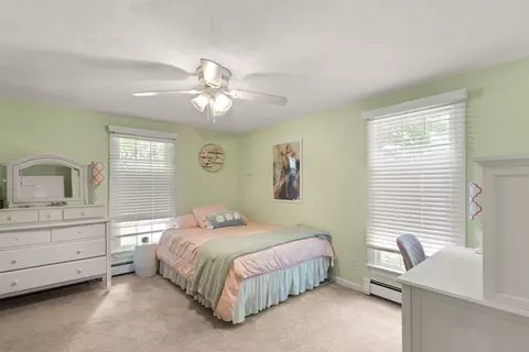 Bedroom - 4 Pentucket Ln, Danvers, MA 01923 photo 1 of 5