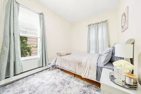 Bedroom - 32 Irwin St, Winthrop, MA 02152 photo 6 of 11
