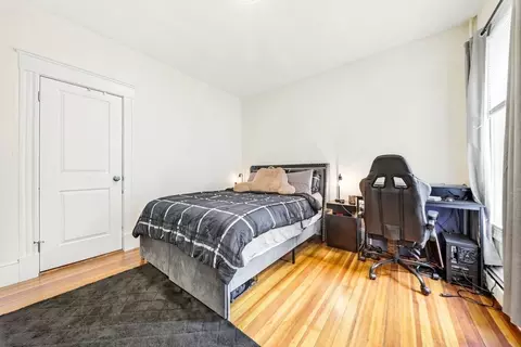 Bedroom - 32 Irwin St, Winthrop, MA 02152 photo 4 of 11