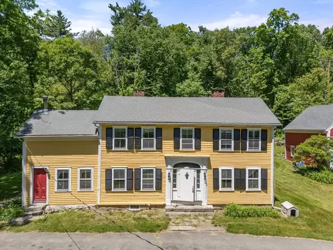 68 Spring St, Hopkinton, MA 01748