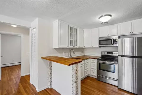 145 Warren St #7, Watertown, MA 02472