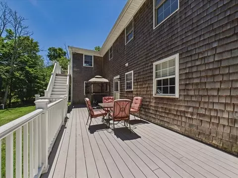 Exterior - 121 Plain St, Rehoboth, MA 02769 photo 4 of 8