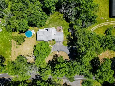 View/Area - 121 Plain St, Rehoboth, MA 02769 photo 2 of 3