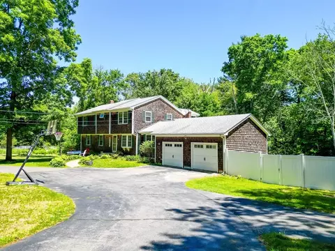 Exterior - 121 Plain St, Rehoboth, MA 02769 photo 2 of 8