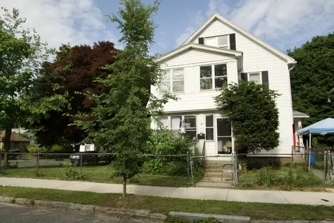 59-61 Carlisle St, Springfield, MA 01109