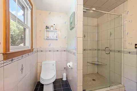 Bath - 80 Hampton Rd, Sharon, MA 02067 photo 3 of 4