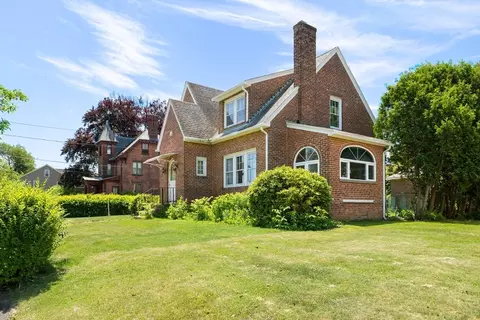 Exterior - 216 Springfield St, Chicopee, MA 01013 photo 2 of 3