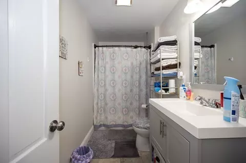 192 Vernon St, Worcester, MA 01607 photo 17
