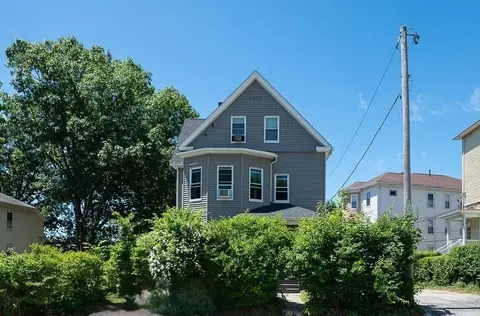 192 Vernon St, Worcester, MA 01607 photo 2