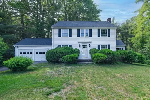 10 Dunster Ln, Scituate, MA 02066