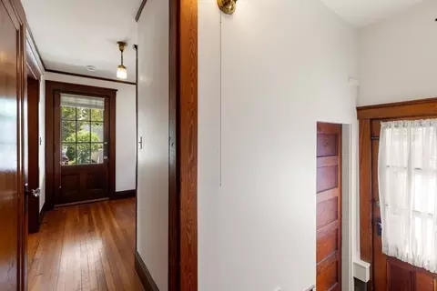 Entry Way - 8 Berkeley St, Reading, MA 01867 photo 7 of 8