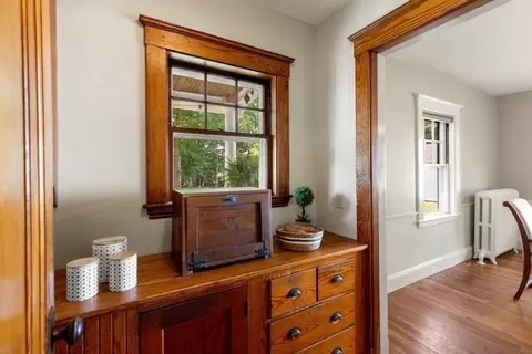 Entry Way - 8 Berkeley St, Reading, MA 01867 photo 4 of 8