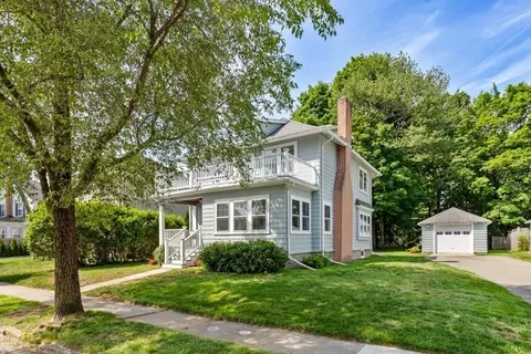 Exterior - 8 Berkeley St, Reading, MA 01867 photo 2 of 8