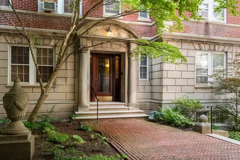 4 Washington Ave #18, Cambridge, MA 02140