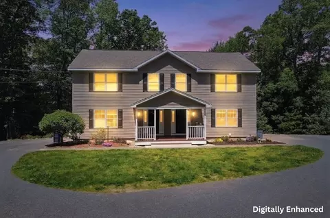 25 Acorn St #25, Middleton, MA 01949