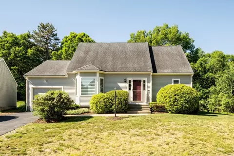 25 Country Side Rd #25, Bellingham, MA 02019