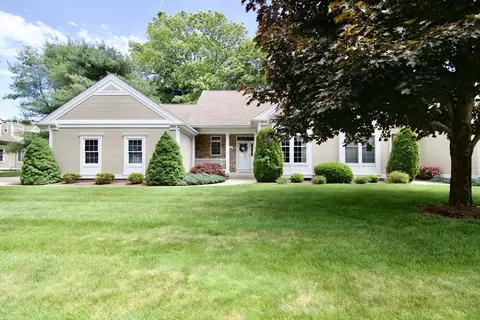 17 Spruce Dr #17, Wilbraham, MA 01095